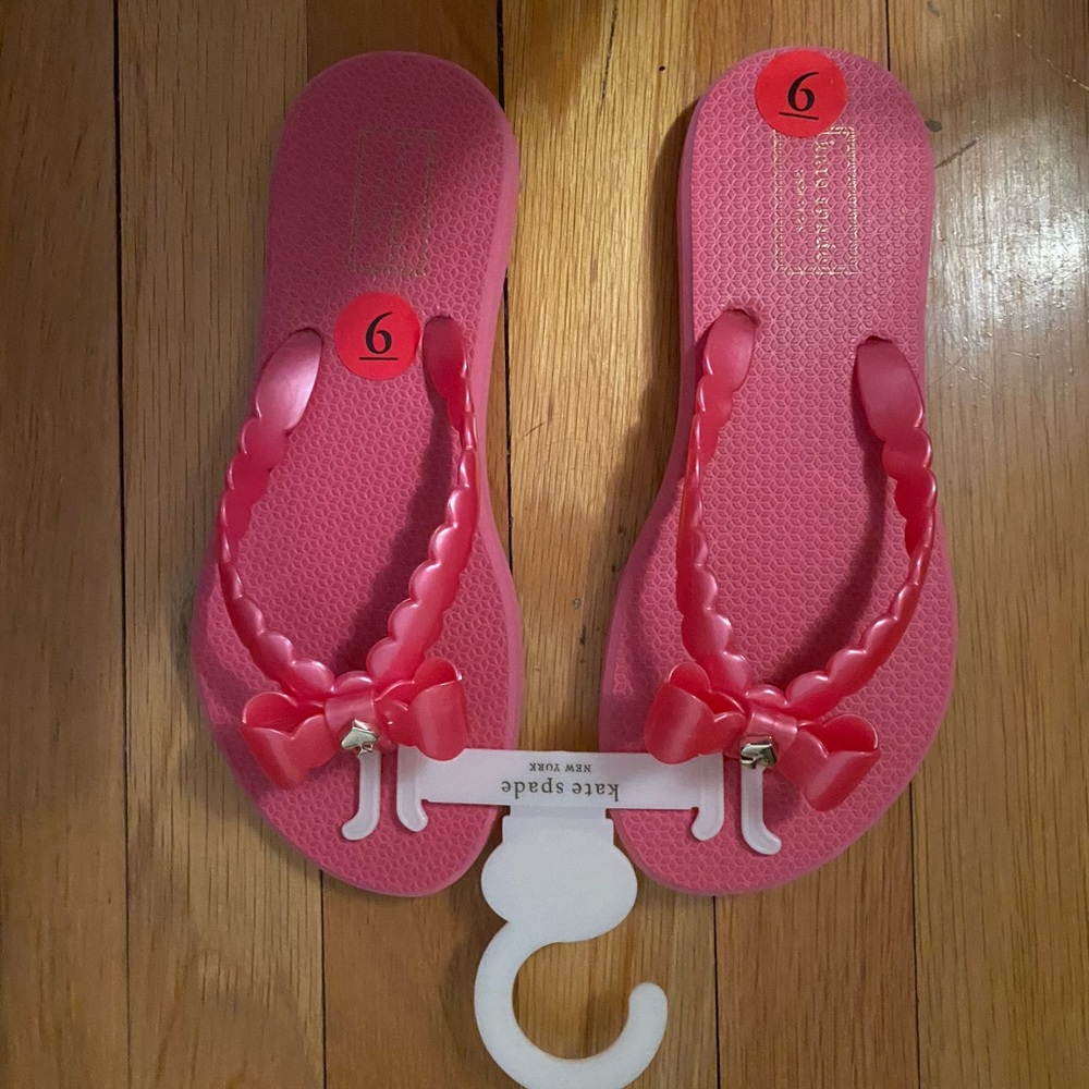 NWT Kate spade flip flops